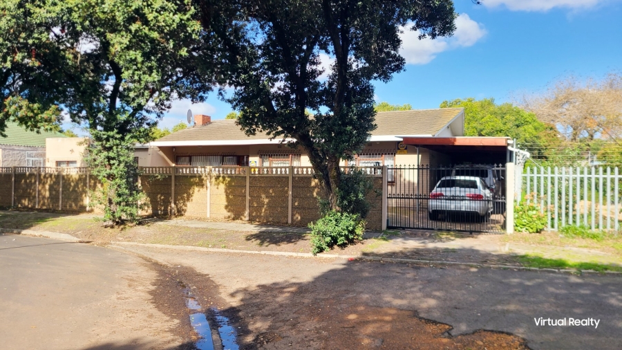 4 Bedroom Property for Sale in Thornton Western Cape